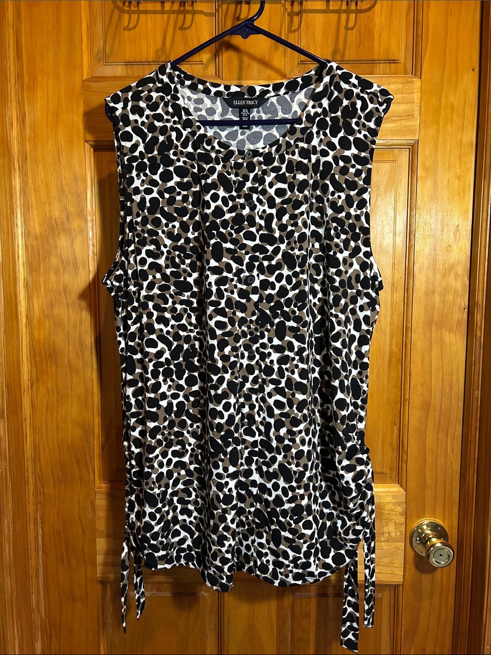 Ellen Tracy Black and White Sleeveless Printed Tie-Hem Camisole